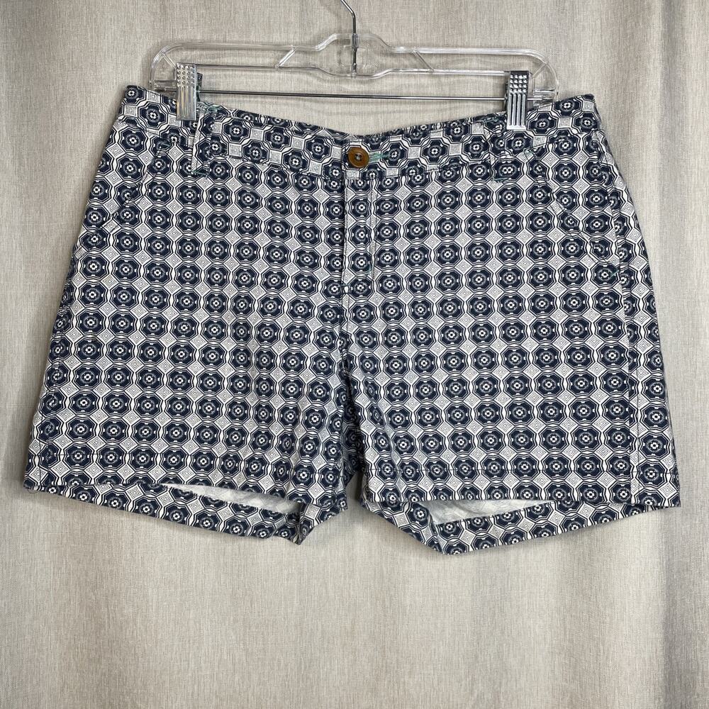 Bob Timberlake Woman's Shorts Size 10 White& Blue Geometric Design - 100% Cotton